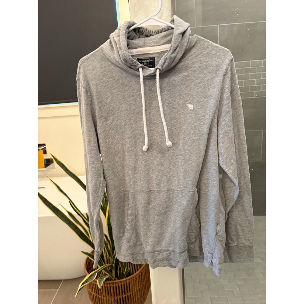 Abercrombie men’s long sleeve hoodie tee